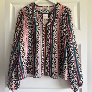 EVEREVE Marie Oliver Phoebe Peasant Blouse in Animal Stripe